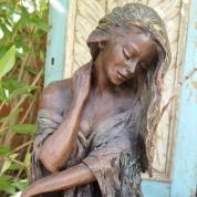  Sculptue - Sitting Lady (amethyst)